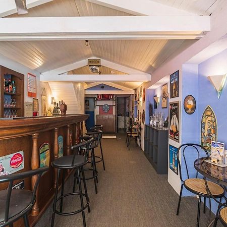 Bar A Bulles - Ancien Comptoir Transforme Vila Reims Exterior foto
