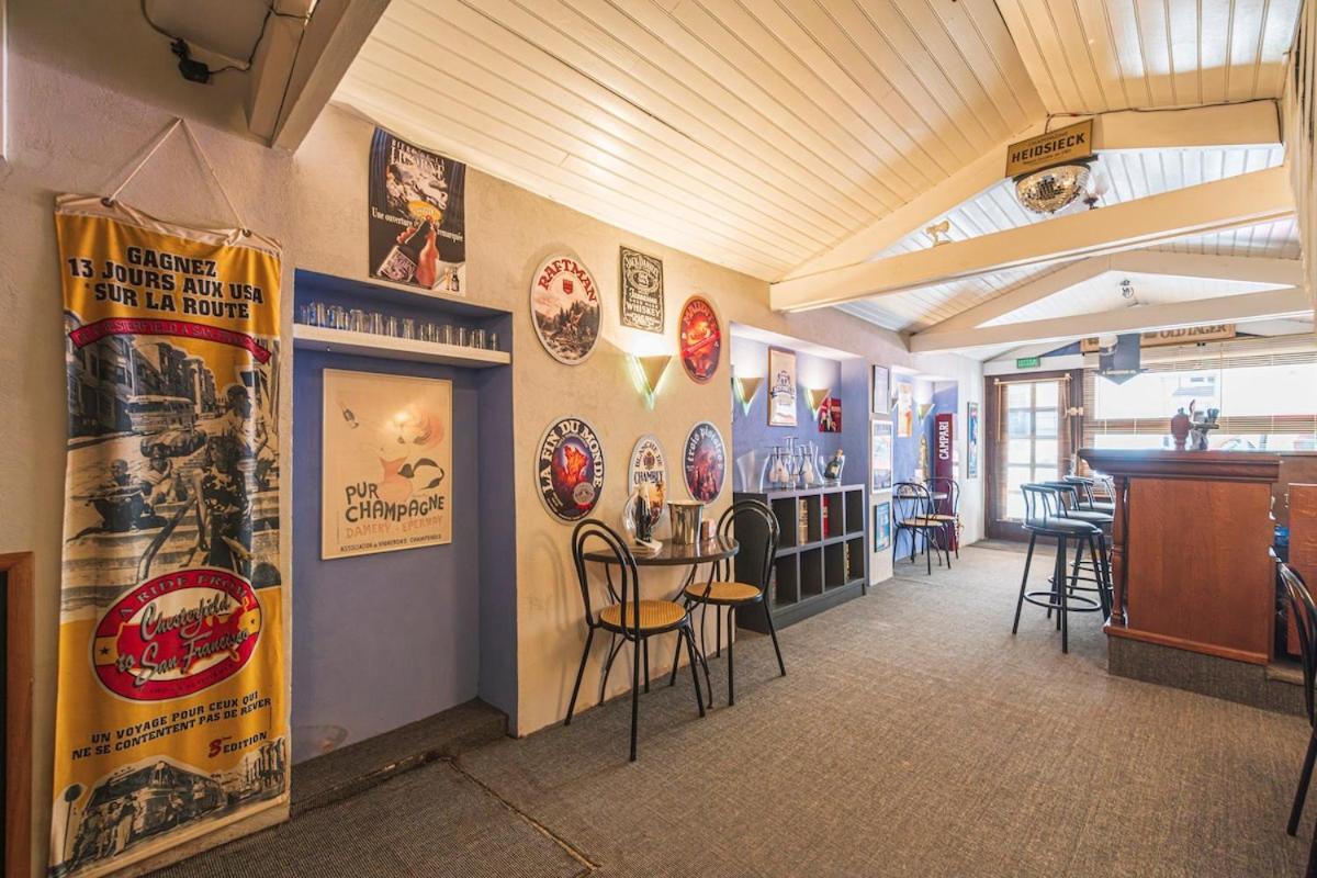 Bar A Bulles - Ancien Comptoir Transforme Vila Reims Exterior foto