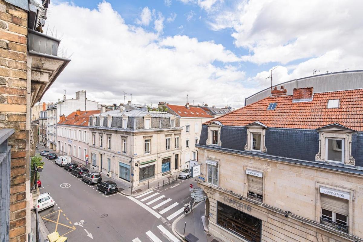 Bar A Bulles - Ancien Comptoir Transforme Vila Reims Exterior foto